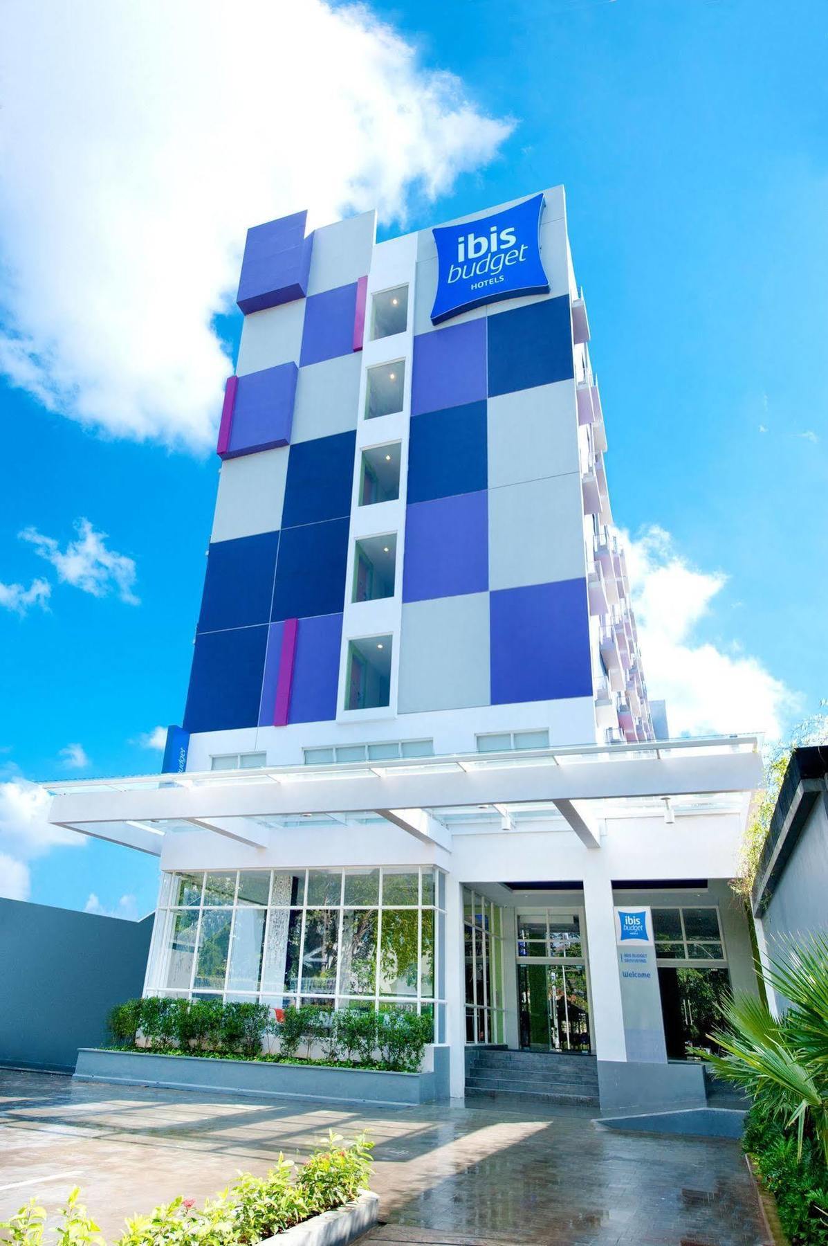 Ibis Budget Semarang Tendean מראה חיצוני תמונה