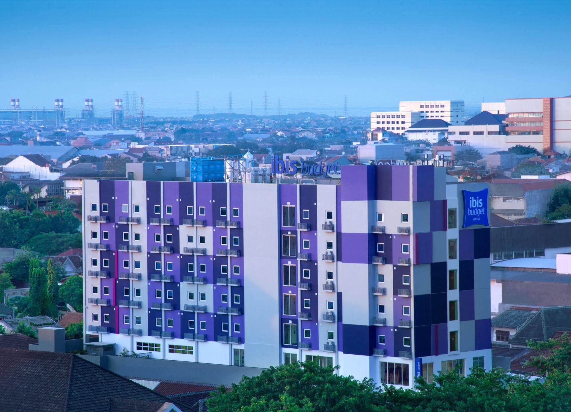 Ibis Budget Semarang Tendean מראה חיצוני תמונה